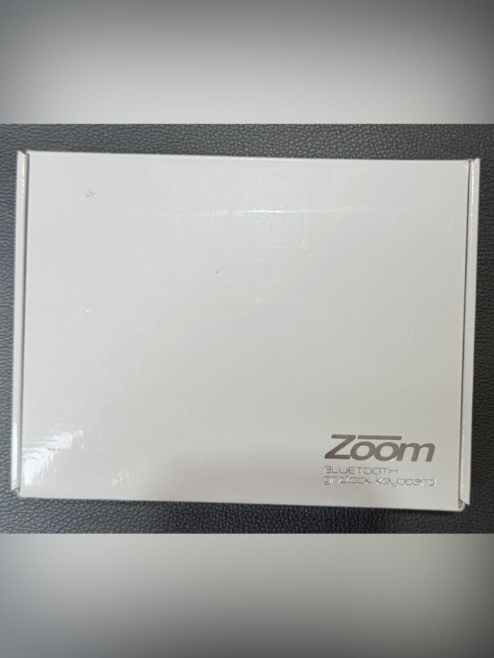 Zoom Bluetooth Gridlock Compact Keyboard w Built-In Touchpad Battery, White/Gray